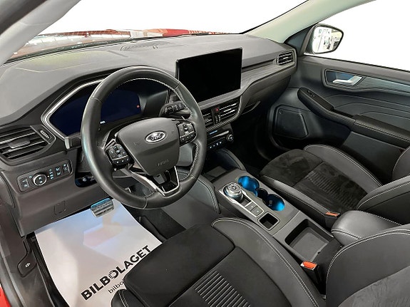 Ford Kuga 8 of 24