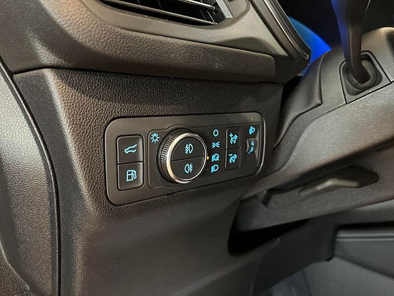Ford Kuga 16 of 24
