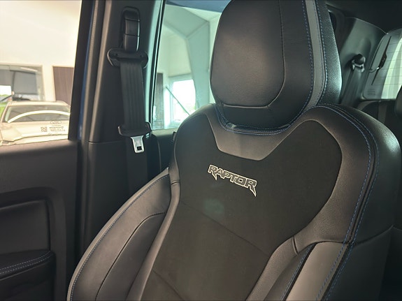 Ford Ranger Raptor 16 of 27