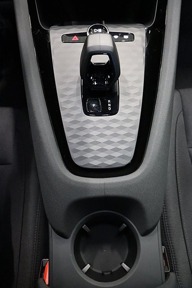 Polestar 2 18 of 25