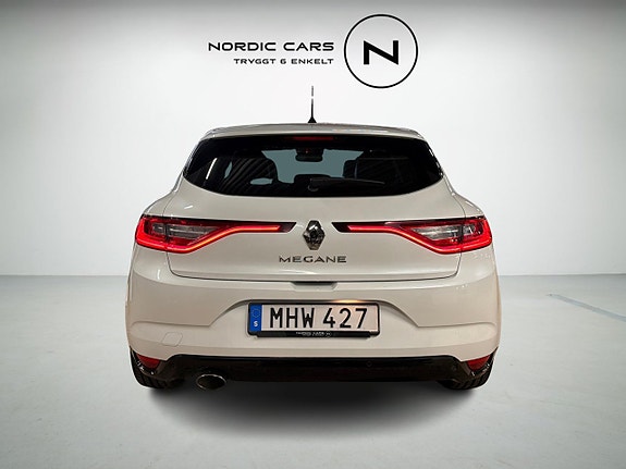 Renault Megane IV 3 of 5