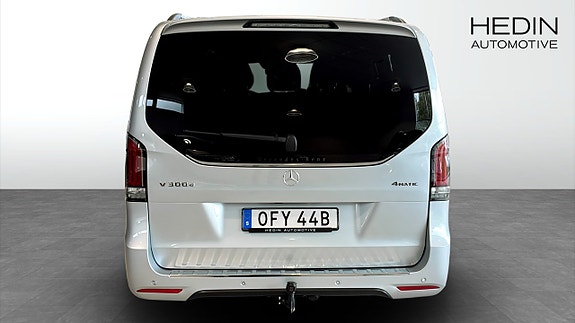 Mercedes-Benz V300 d 7 of 12