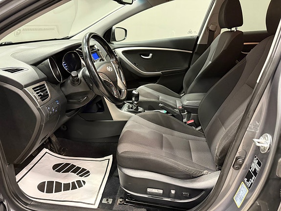 Hyundai i30 8 of 18