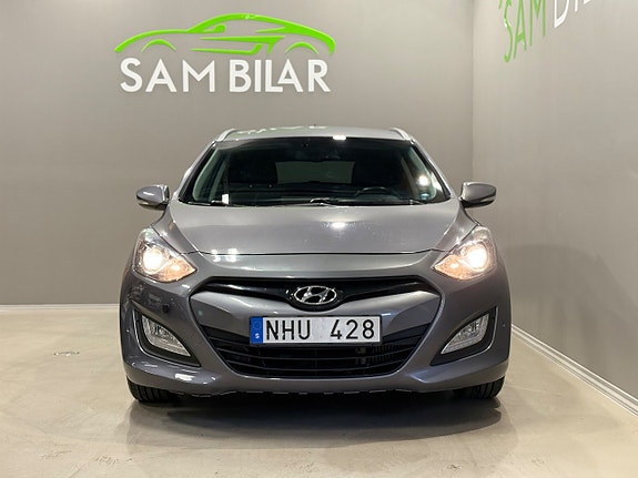 Hyundai i30 3 of 18