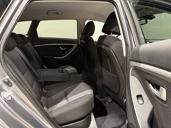 Hyundai i30 14 of 18
