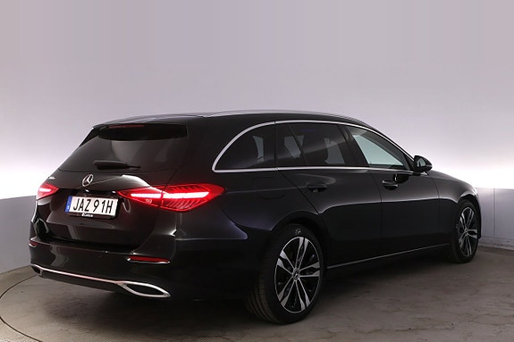 Mercedes-Benz C300 5 of 5