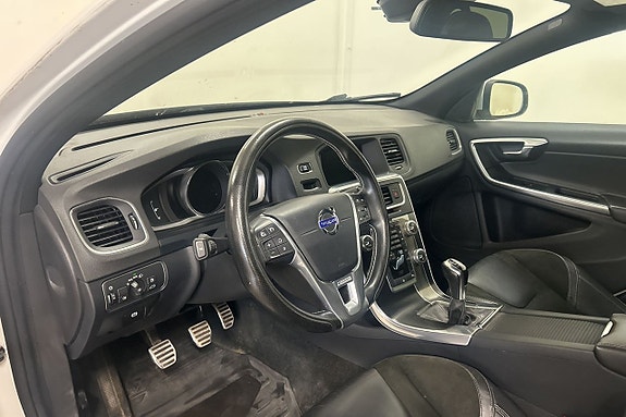 Volvo S60 11 of 27
