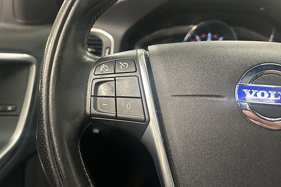Volvo S60 16 of 27