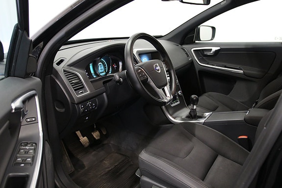 Volvo XC60 4 of 23