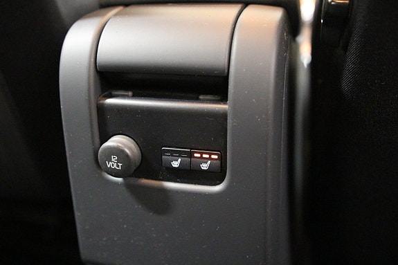 Volvo XC60 16 of 23