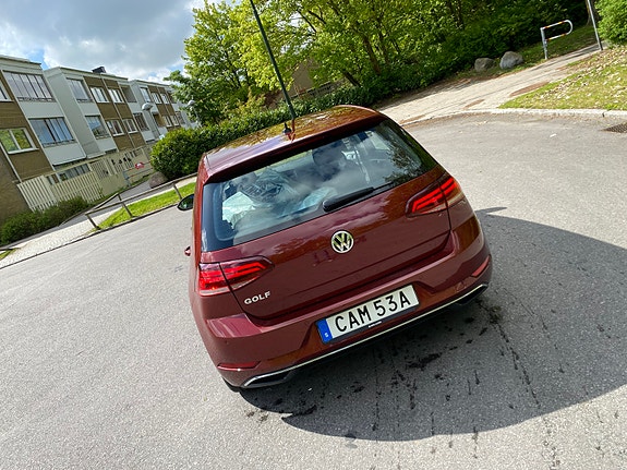 Volkswagen Golf Sportsvan 4 of 5