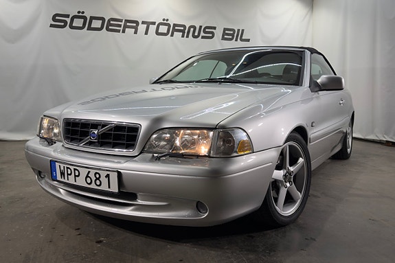 Volvo C70 2 of 16