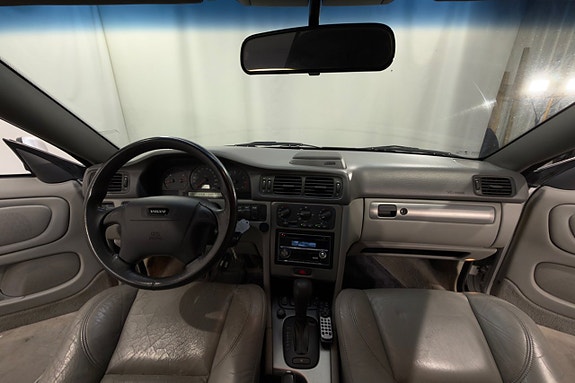 Volvo C70 12 of 16