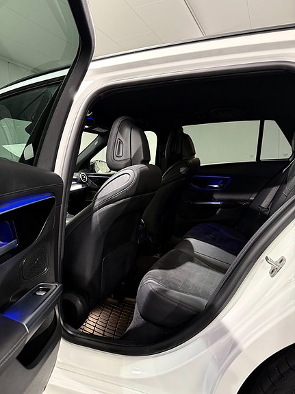 Mercedes-Benz C220 d 13 of 16