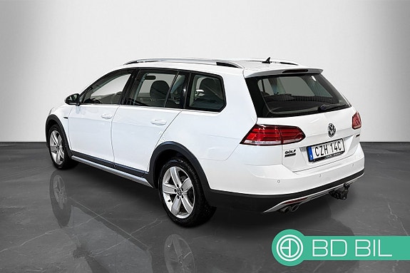 Volkswagen Golf Alltrack 5 of 29