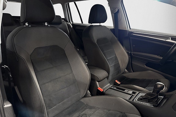 Volkswagen Golf Alltrack 16 of 29