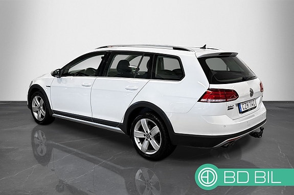 Volkswagen Golf Alltrack 4 of 29