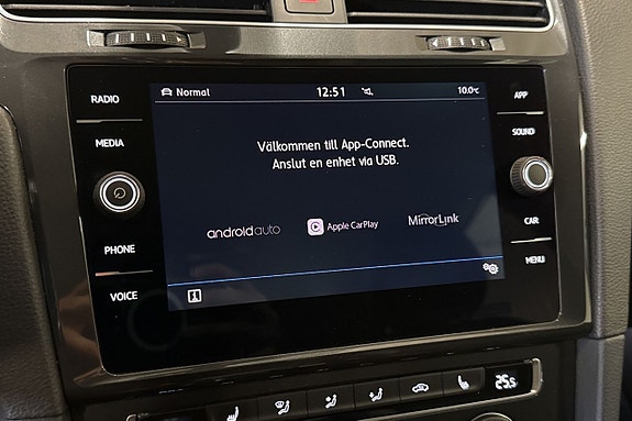 Volkswagen Golf Alltrack 24 of 29