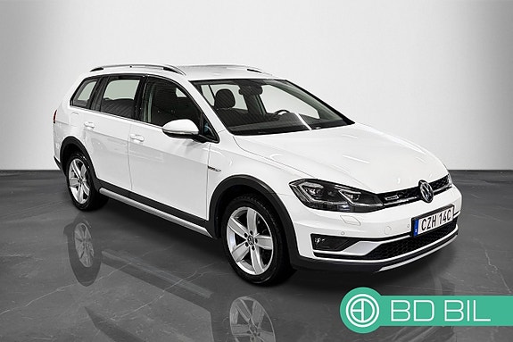 Volkswagen Golf Alltrack 10 of 29