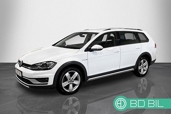 Volkswagen Golf Alltrack 2 of 29