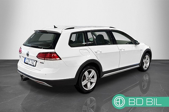 Volkswagen Golf Alltrack 6 of 29