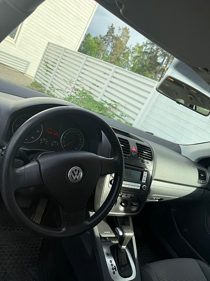 Volkswagen Golf V 10 of 11