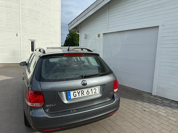 Volkswagen Golf V 9 of 11