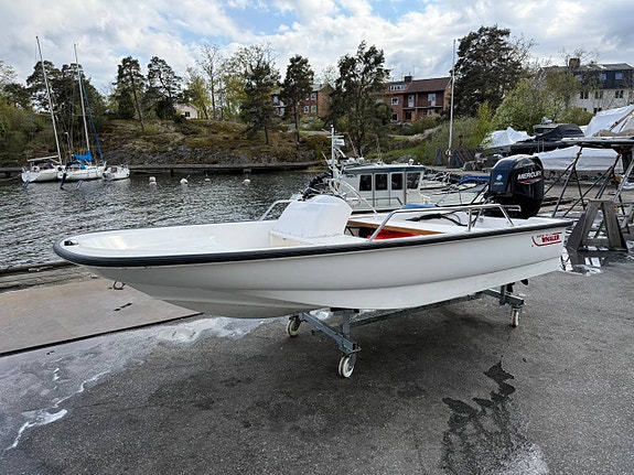 Boston Whaler 13 Sport Mercury 50 -23 12 of 12