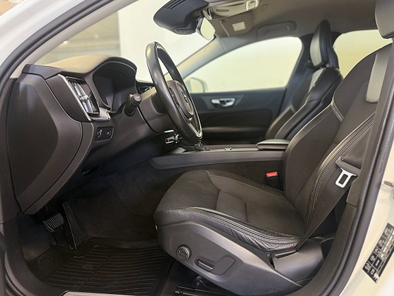 Volvo V60 12 of 15