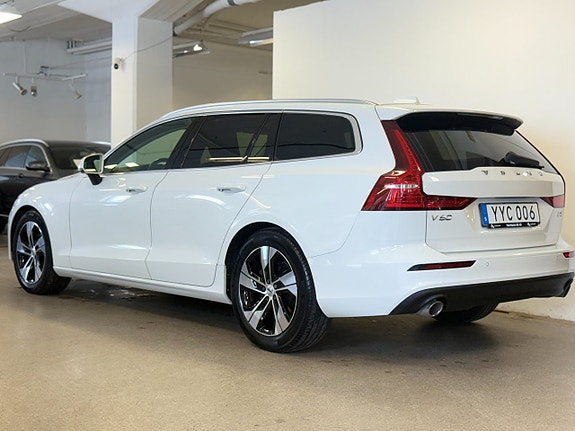 Volvo V60 7 of 15