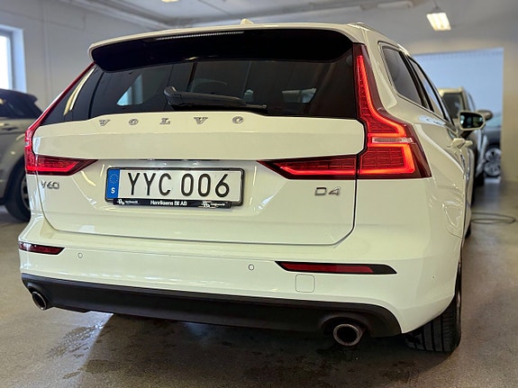 Volvo V60 10 of 15