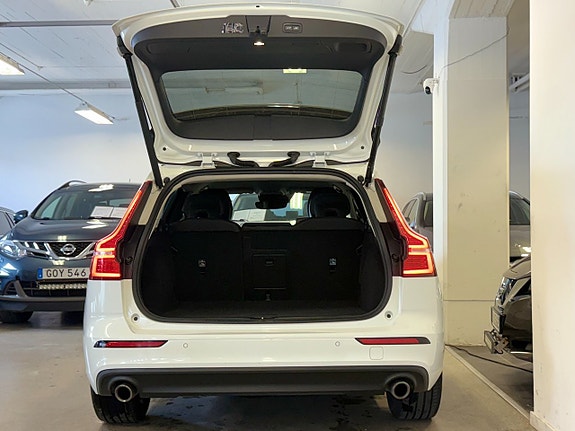 Volvo V60 9 of 15