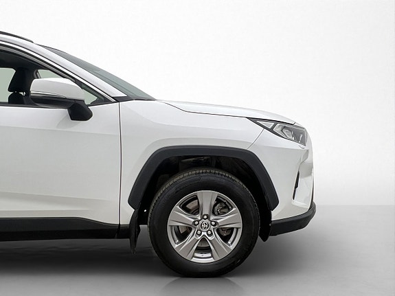 Toyota RAV4 28 of 28