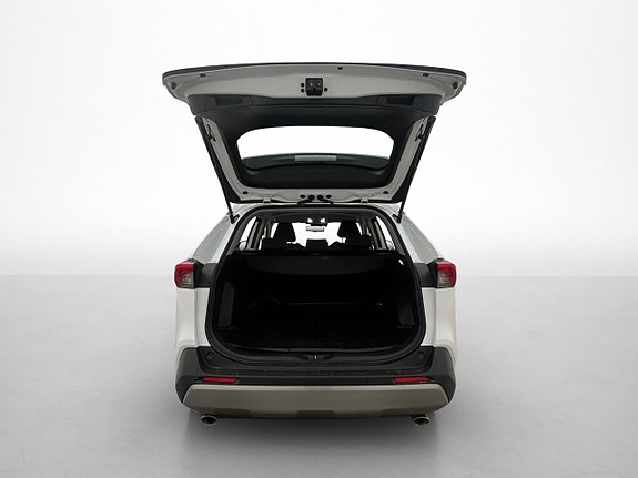 Toyota RAV4 8 of 28