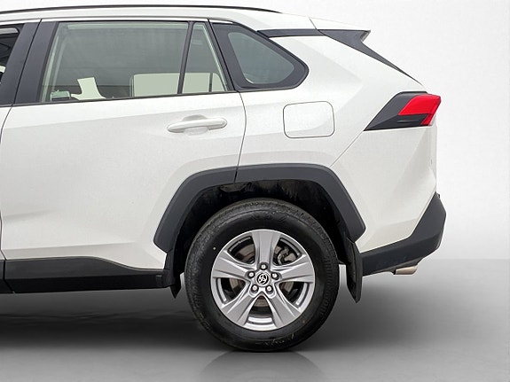 Toyota RAV4 26 of 28