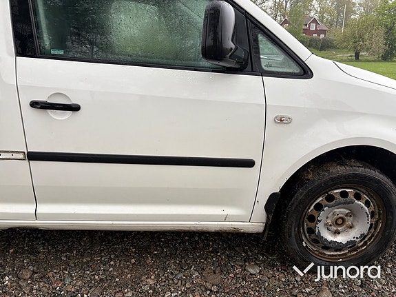 Volkswagen Caddy Maxi 12 of 30