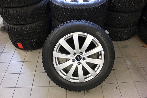 Volvo XC60 17 of 17