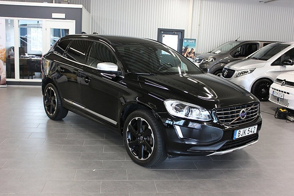 Volvo XC60 14 of 17
