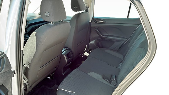 Volkswagen T-Cross 11 of 12