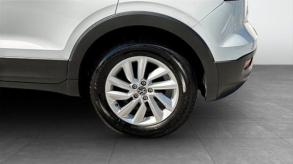 Volkswagen T-Cross 6 of 12