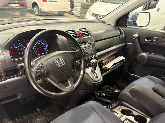 Honda CR-V 6 of 16