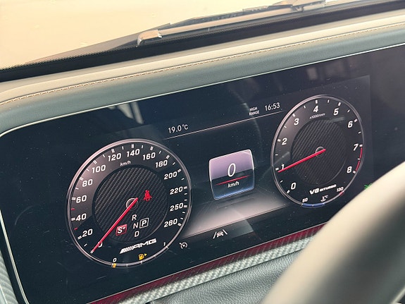 Mercedes-Benz G63 29 of 30