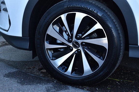 BYD Seal U 9 of 30