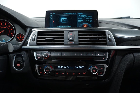 BMW 330e 17 of 24