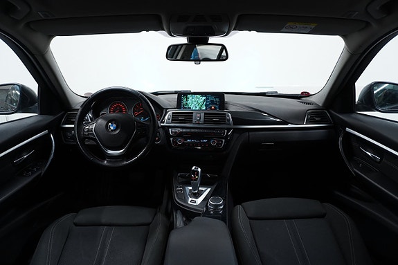 BMW 330e 7 of 24