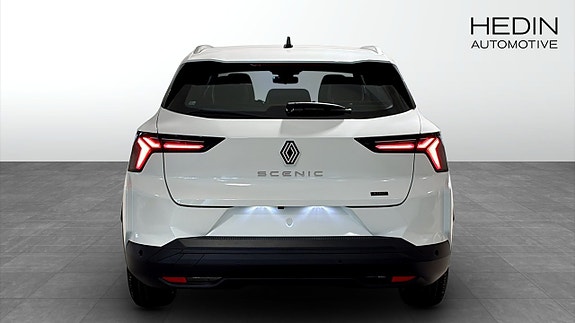 Renault Scenic E-Tech 5 of 5