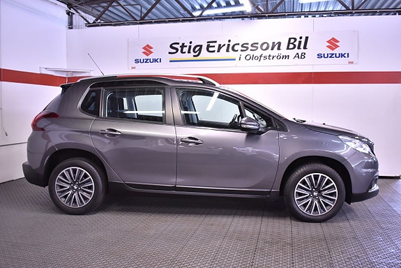 Peugeot 2008 2 of 5