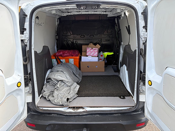 Ford Transit Connect 4 of 5
