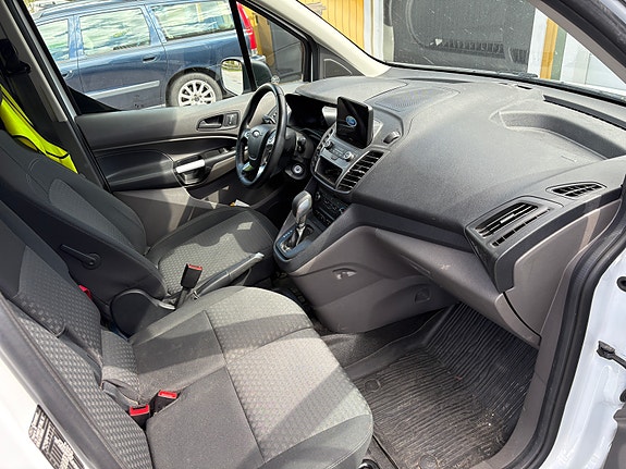 Ford Transit Connect 3 of 5
