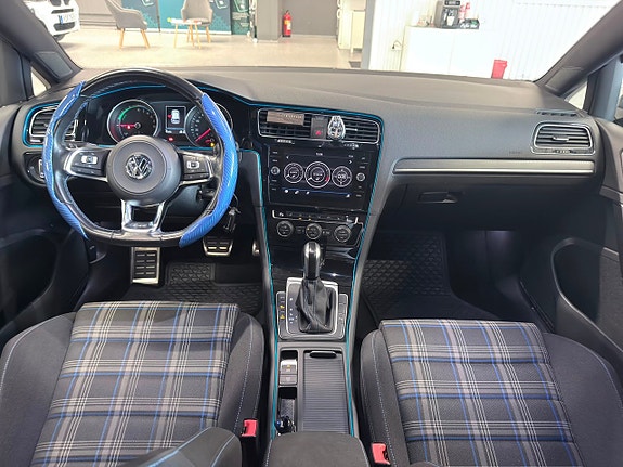 Volkswagen Golf I 9 of 21